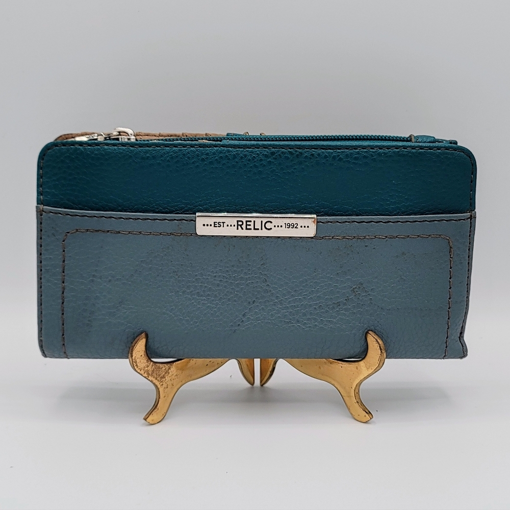 Relic Blue Pebbled Faux Leather Zip Around Bifold Wallet Clutch Organizer